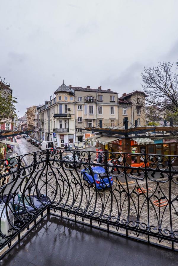 Champs-élysées | 2-bdr, 2-bthr Tsar Simeon * Sofía