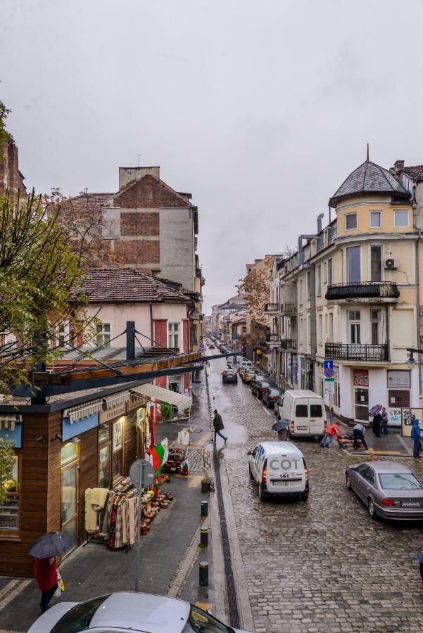 Champs-élysées | 2-bdr, 2-bthr Tsar Simeon